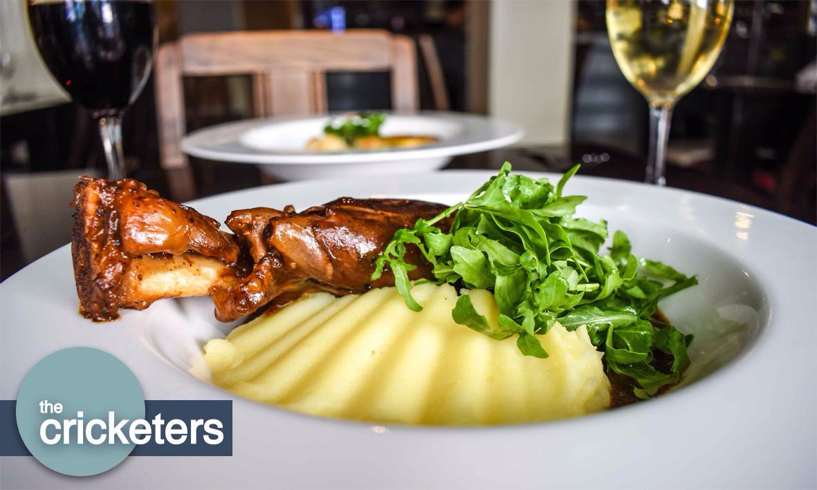 Feeling peckish? Come and sample the delights of the new Cricketers Pub menu! #Southend #Westcliff #PubLunch