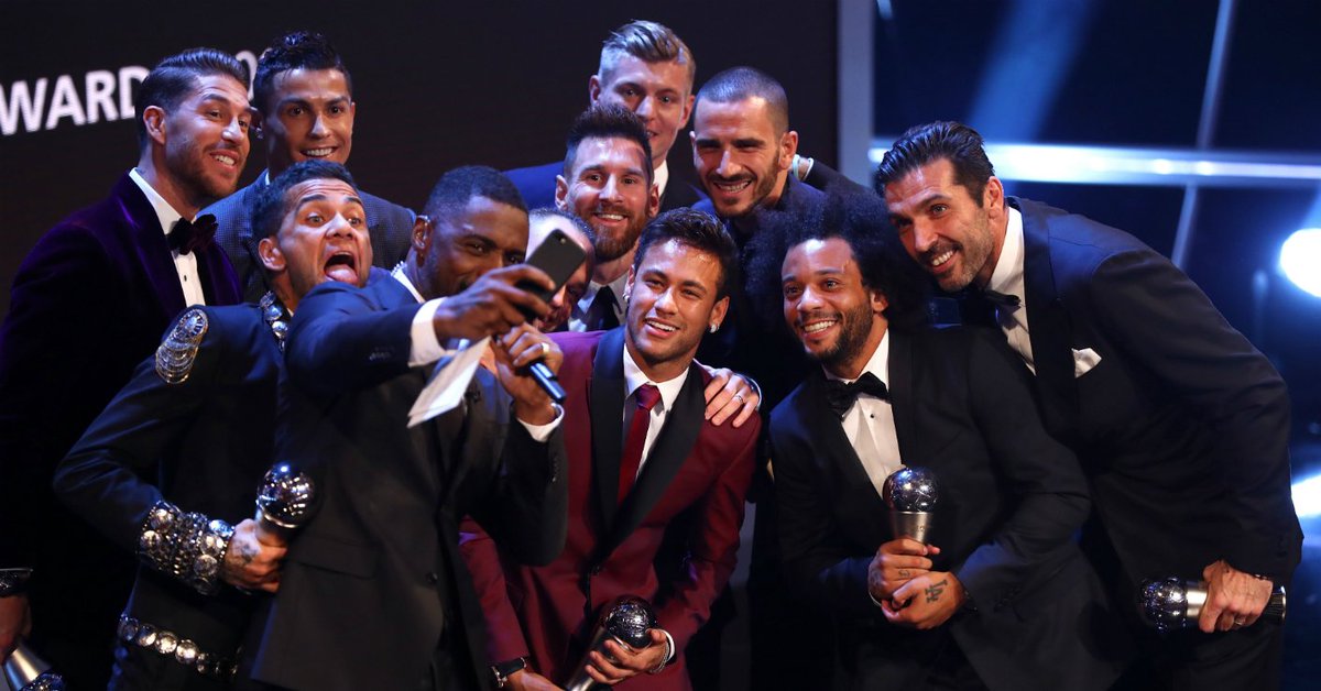 TheBhaaratKurda's tweet photo. Greatest of our time.
#TheBest #FIFAFIFProWorld11 https://t.co/gCsj2AsYzr