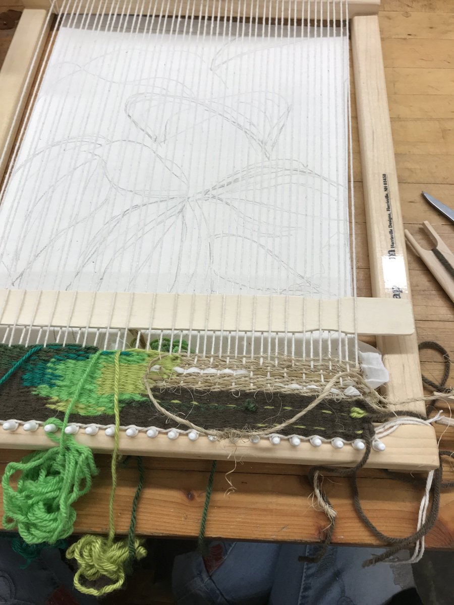 KStateArtDept's tweet photo. Fiber Students work on tapestry weaving & include natural fibers such as twine to add different textures #KState #artdept #fiberart #ART300 https://t.co/p5qOVcUdR0