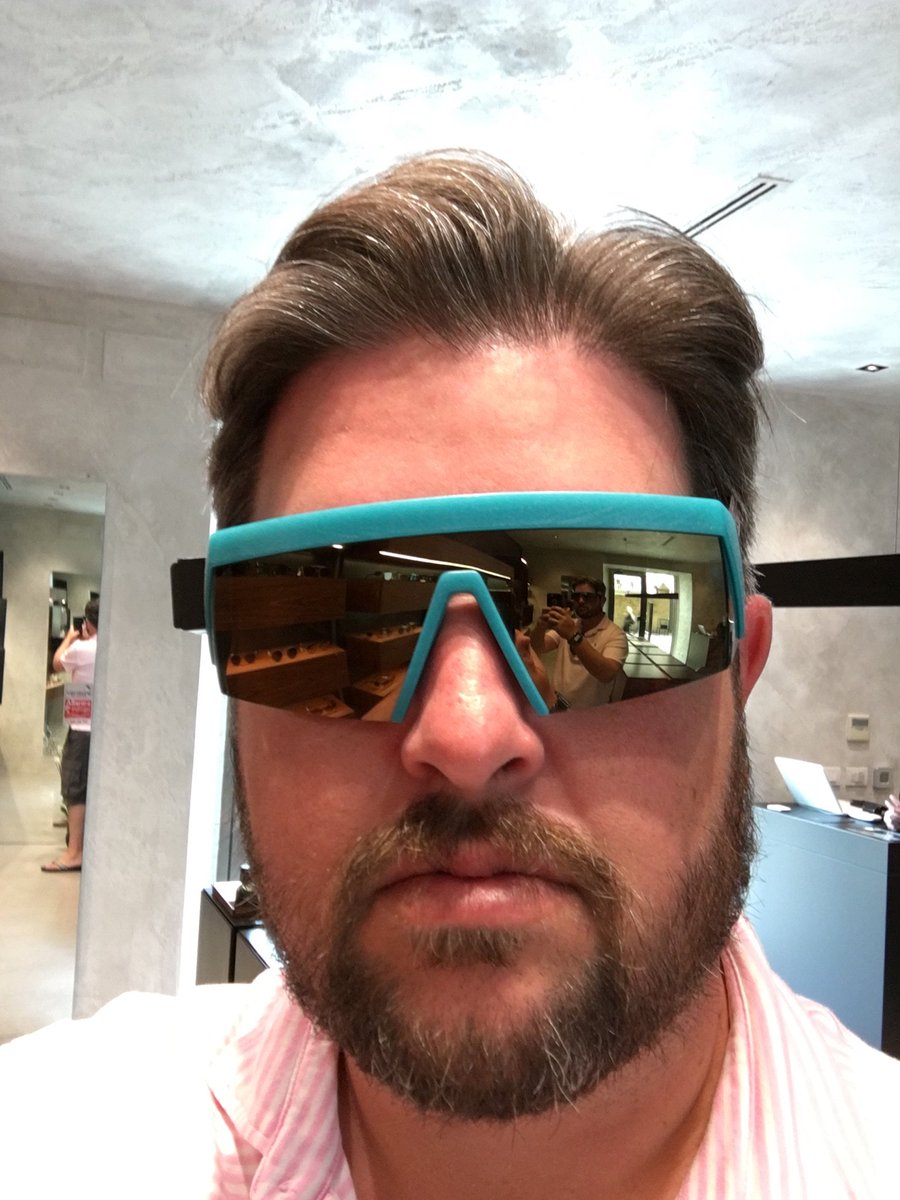 SEOversite's tweet photo. We know how to look out for shady web vendors. #SEOversite #PPC #SEO #WebDesign https://t.co/kCKFnYlFdh https://t.co/NY73MUDc5W