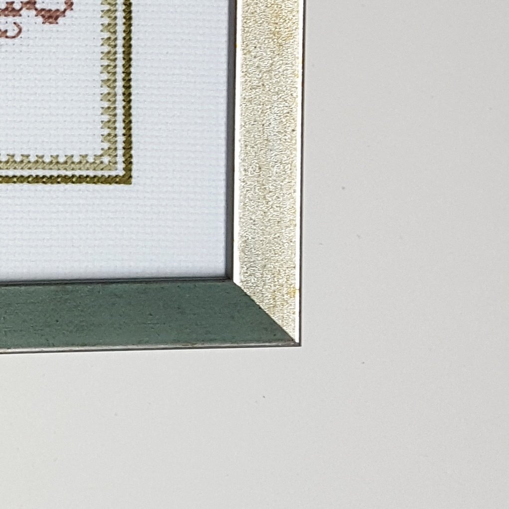 LijstErom's tweet photo. Lijst voor een borduurwerkje. En opspannen natuurlijk. #embroidery #Lijstenmaker https://t.co/QNHpAfQUft