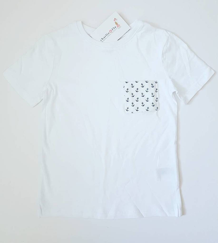 Charlieandflo's tweet photo. White anchor customised tee in age 5-6! I love this classic print 💙⚓
#customisedtees #boysfashion #madewithlove #s… https://t.co/zCW7HAcBc8 https://t.co/gjXIQtHqcC