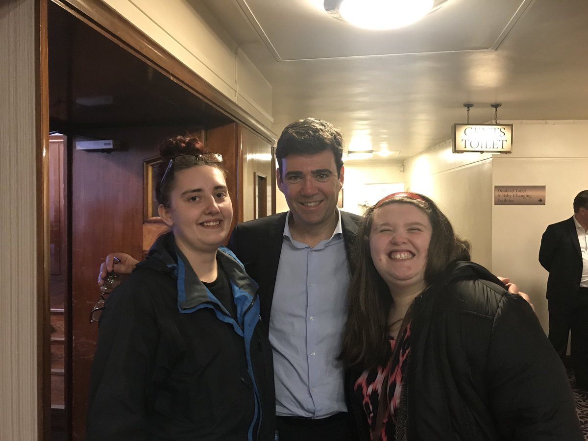 gmyn's tweet photo. Great time at #GMYA meeting @AndyBurnhamGM at the conference today and listening to his plans.#youth #youngpeoplecan #teamGMYN https://t.co/TPbelL16CT