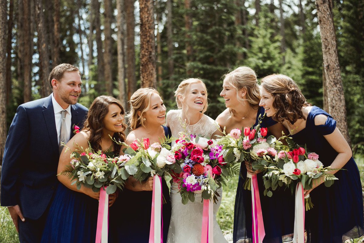 GlowEventCO's tweet photo. @Lovelettersfloral did in... @AmberLPhoto   

#weddingFlowers #bridalbouquet #wedding #ColoradoWedding #ColoradoBride #COwedding #glowEvents https://t.co/GdFNJy3ySb