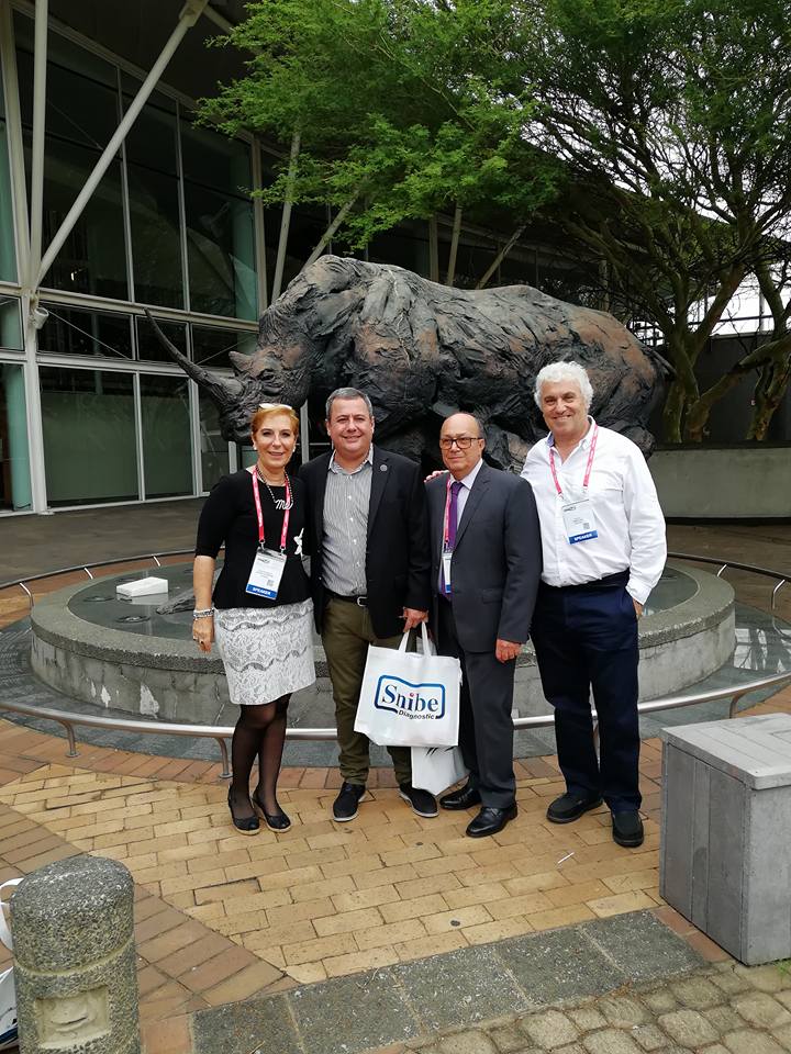 infobioquimica's tweet photo. #IFCCWorldLab2017 ¡COLABIOCLI presente en #Durban! La Dra. Blanes González, de Paraguay: Chair del Simposio Dengue, Chikungunya & Zika https://t.co/puQ5vSwAl6