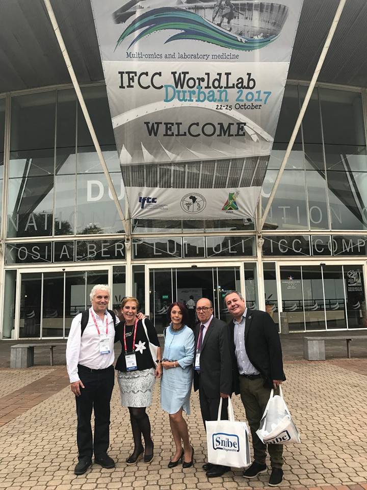 infobioquimica's tweet photo. #IFCCWorldLab2017 ¡COLABIOCLI presente en #Durban! La Dra. Blanes González, de Paraguay: Chair del Simposio Dengue, Chikungunya & Zika https://t.co/puQ5vSwAl6
