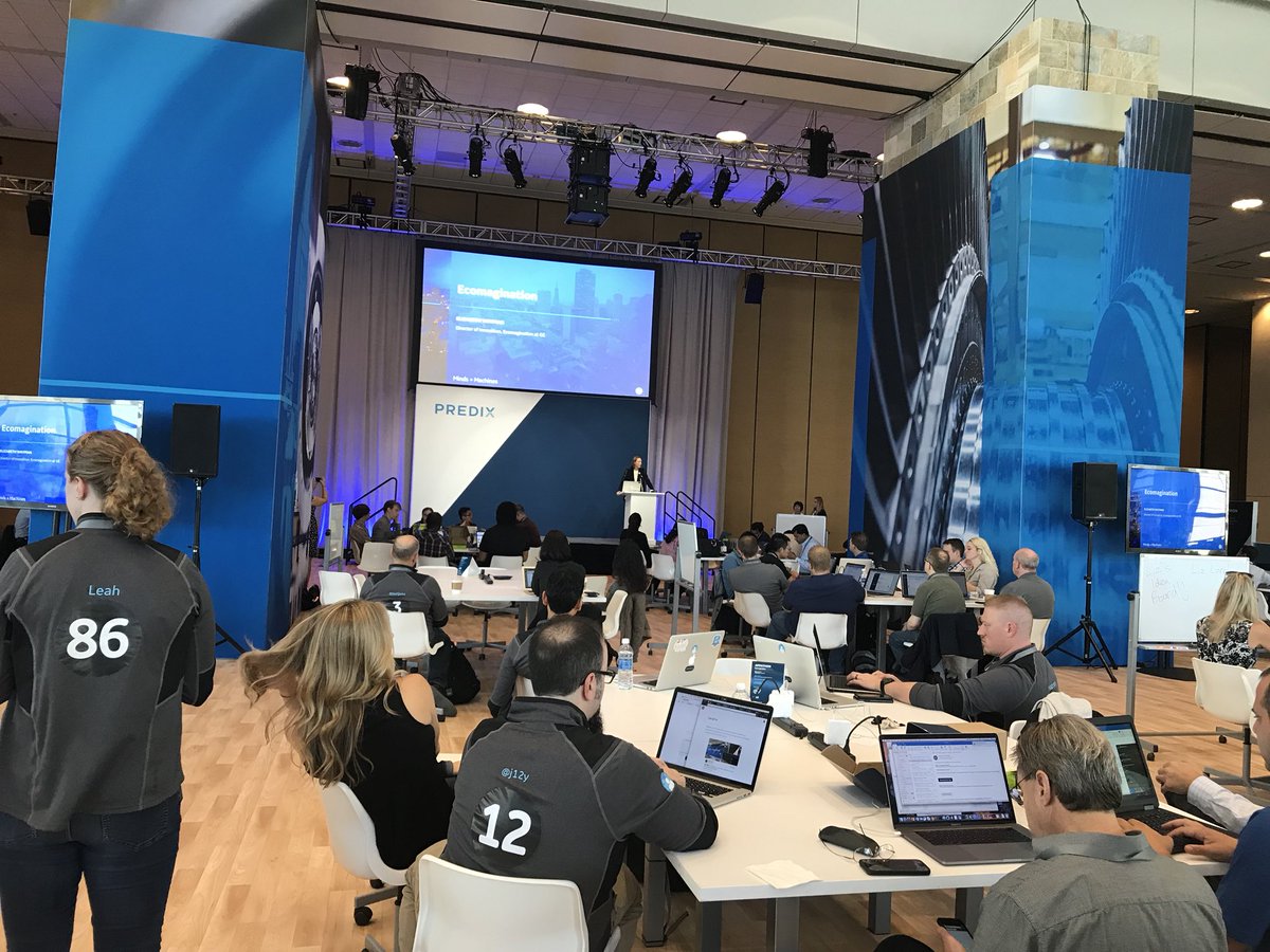 Lothar_Schubert's tweet photo. #GEMM17 hackathon taking off! With @GE_Digital @Predix https://t.co/6g31apzy1S
