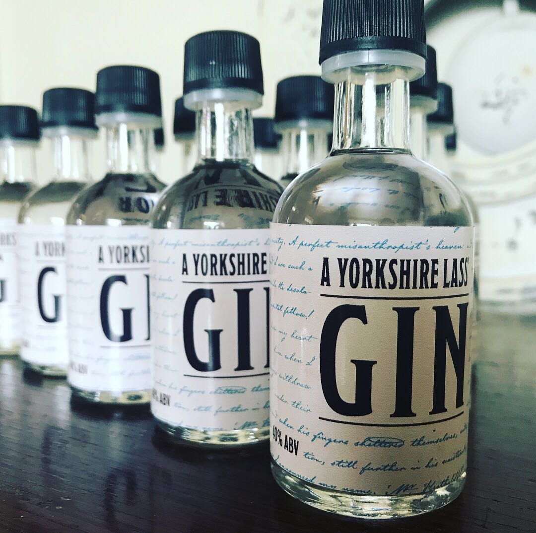 spiritsofbronte's tweet image. @AshmountCountry are leaving 5cl (double shot) bottles of #YorkshireLassGin in their rooms as a small token of thanks! Get booking! #MiniGin