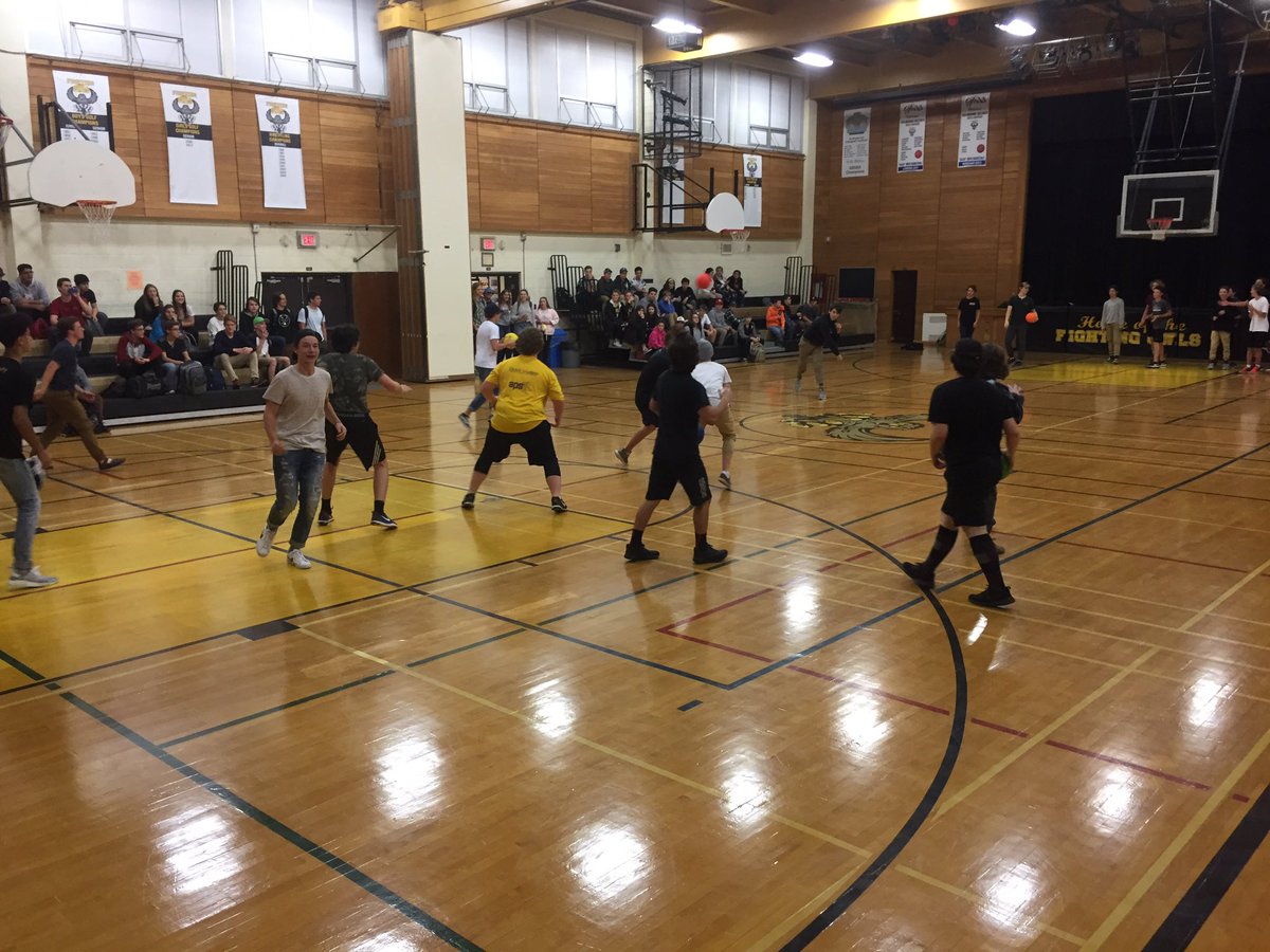 CorriganClass's tweet photo. Dodgeball started today🤾🏻♀���You want to play, aren't on a team, there's a stand by list outside the Owls nest #CCIdifference @CCI_SCDSB https://t.co/H1HyL18sd2