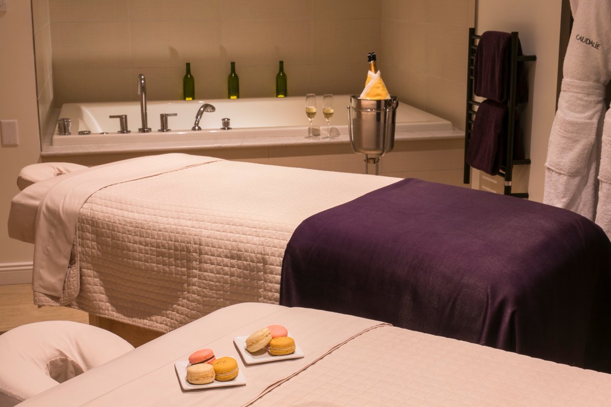 CoastBikes's tweet photo. Need some you time? Enter to win a staycation @EpicureanHotel with brunch for two at Elevage. https://t.co/ejFRs5Vxyx #FallInLoveWithBiking https://t.co/qbOCiUSJxt