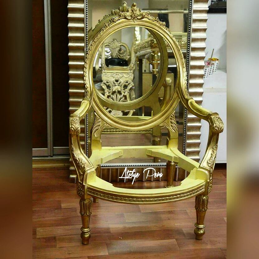 A__Pera's tweet photo. #klasikmobilya #rokoko #berjer  #homesweethome #decoracion 
#altinvarak #gold #ottoman #istanbul #turkey https://t.co/Jxo4Xrmw0j