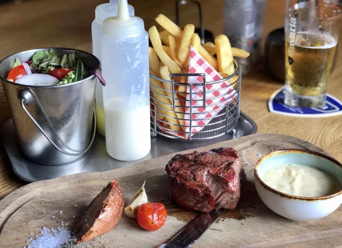 SteakAmsterdam's tweet photo. Oefff, lekkere setting zeg! #meatlovers https://t.co/URu7n7akNM