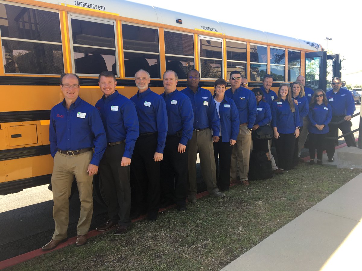 TiffanyVeno's tweet photo. Welcome, Leadership Rowlett! We’re excited to show you the great things going on in GISD! #GetToKnowGISD https://t.co/hPCKUCDgSX