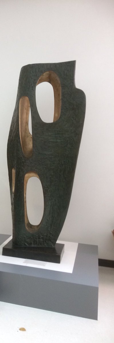 SaddlerGirl's tweet photo. #Wolverhampton#ArtGallery #BarbaraHepworth #RockForm https://t.co/mcb8ZraFjK