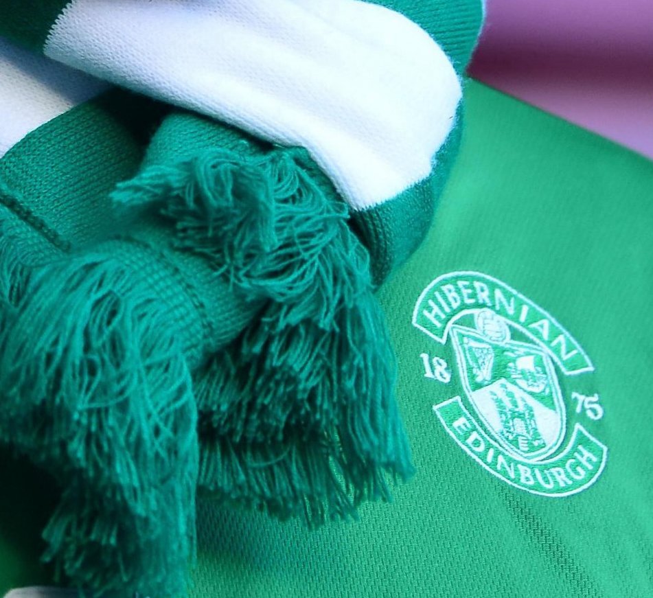bet365's tweet photo. Who's the biggest club in Edinburgh?

RT – Hibs
❤️ – Hearts https://t.co/c9HnheT9rv