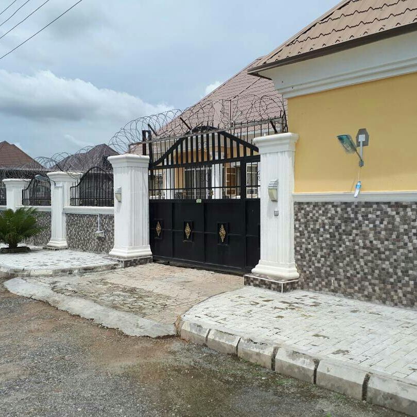 PisonProperty tweet picture