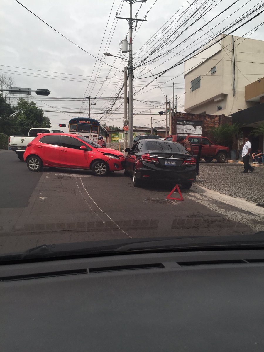 Lili Quant tweet media