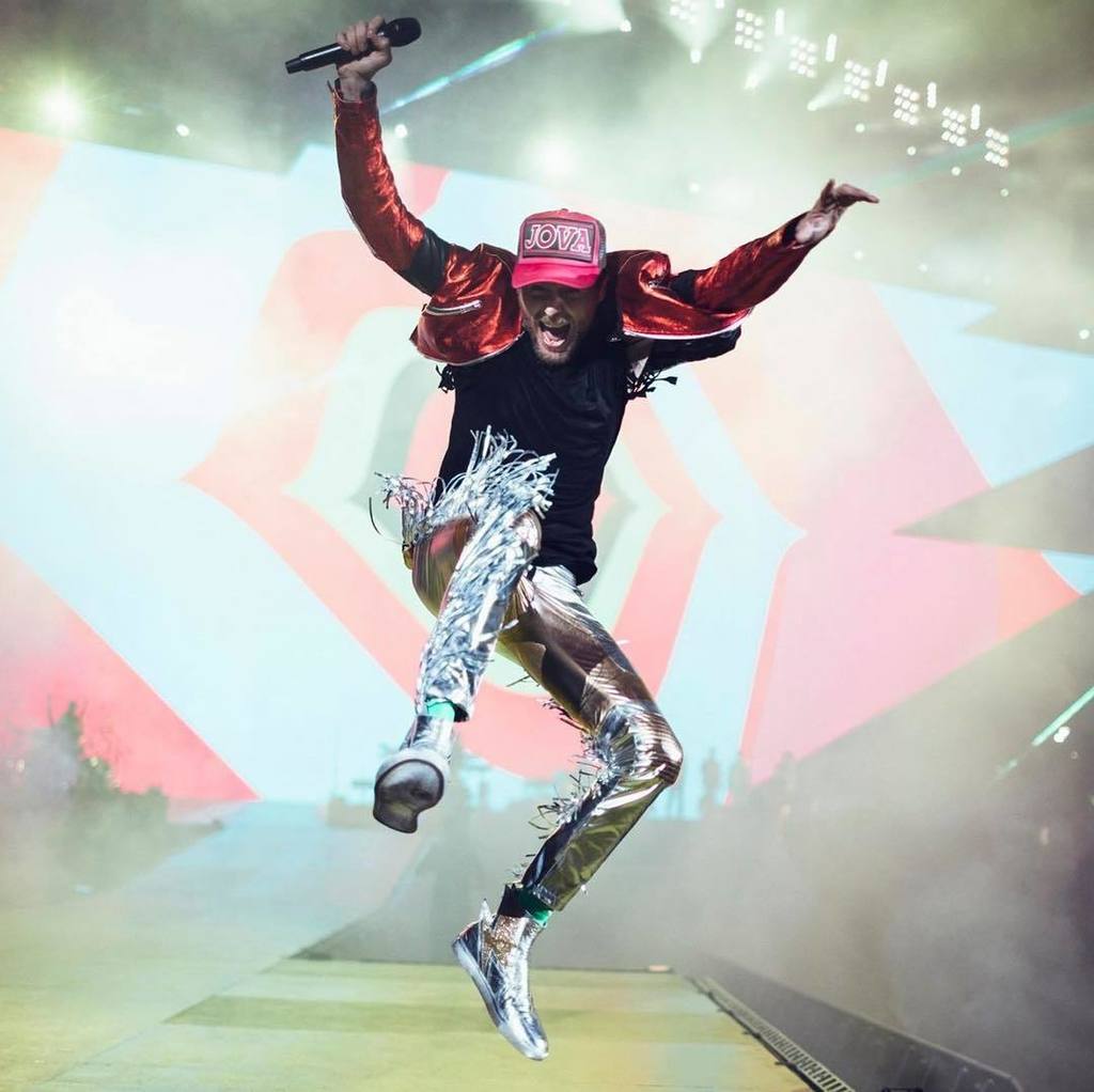 ⭐️⭐️⭐️ "Lorenzo nei palazzi dello sport" ⭐️⭐️⭐️
#Lorenzo #Jovanotti Cherubini in concerto allo #RDSStadium di #Rim… bit.ly/Lorenzo_Tour20…