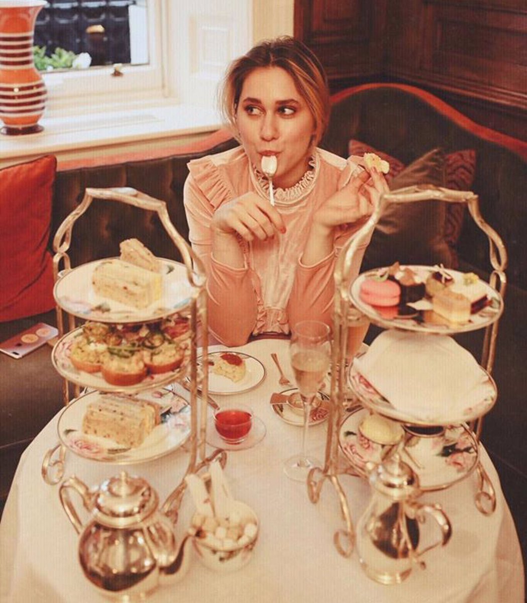 ELEPHANTukcom's tweet photo. Treat yourself with finest @browns_hotel tea after a long day! https://t.co/3p46WeT8Ur
