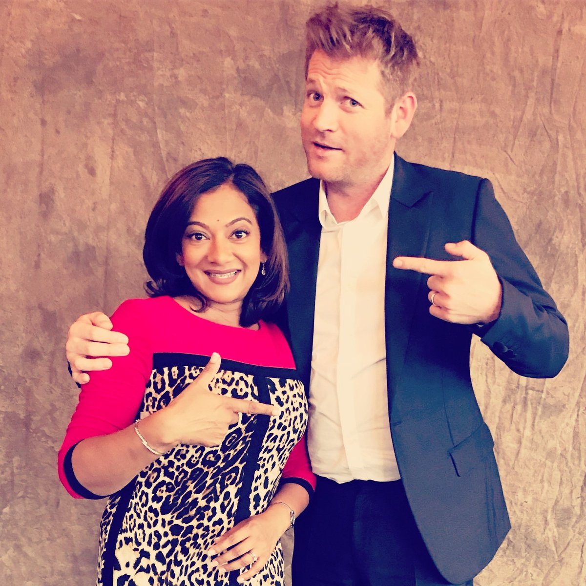 Devi_HQ's tweet photo. #JAN premiers tonight on #DStv #VIA Channel 147. 19:30 English subtitles #ChefJan #ProudlySouthAfrican @janhendrikvdwes https://t.co/Z6gQaSPcz5