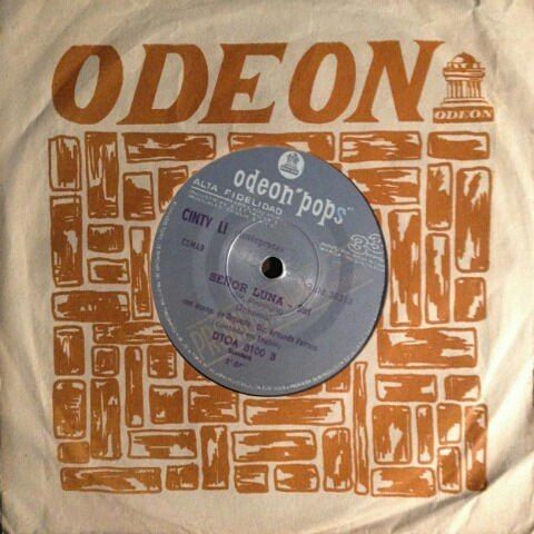 Cinty Li / Mr. Moonlight⠀
Promo rare Version! More info at: ⠀
funksoulrecords.com/es/vinyl-recor…⠀
⠀
#vinylrecords #vinylcollector