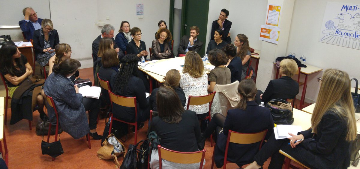hecaufeminin's tweet photo. Salle 211, #MultiSwitch : quelle voie pr les multi-potentiels ?" d'@APrigentLabeis est victime de son succès #ArtOfSwitch #BeTheFuture https://t.co/XAoYbd0YMl