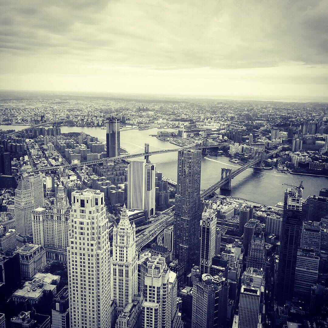 BeckyHigh_DT's tweet photo. Inspiring Architecture to be seen here in NYC! A great place to visit for design enthusiasts! https://t.co/hsvyITW1xo