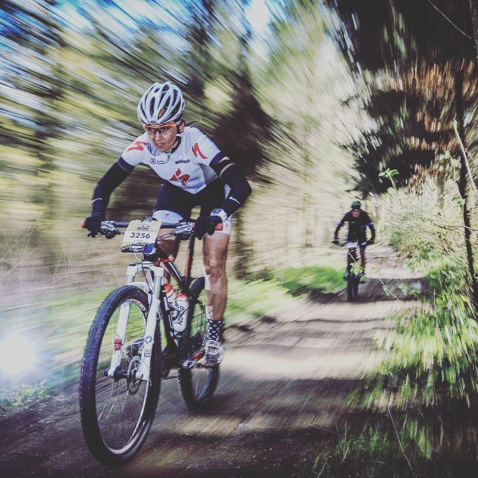 Wat is er mooier dan in de herfst door het bos crossen!? 🍁🍂 Kijk op FB naar alle info over de clinic van zaterdag! 👉 facebook.com/events/1245592…