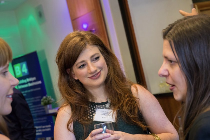 B4_Community's tweet photo. #B4Video We invited B4 members to join us for speed networking at @HIOxford watch here: https://t.co/yQ1fgyWmhL https://t.co/hem0qWAKoi