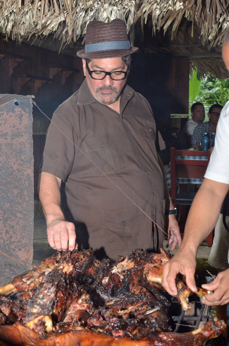 Cuba Is calling , come with us ,  limited space available..December 8 to 15th 2017 Details at  cubatoursandtravel.com/havana-matanza…
@CubaToursTravel