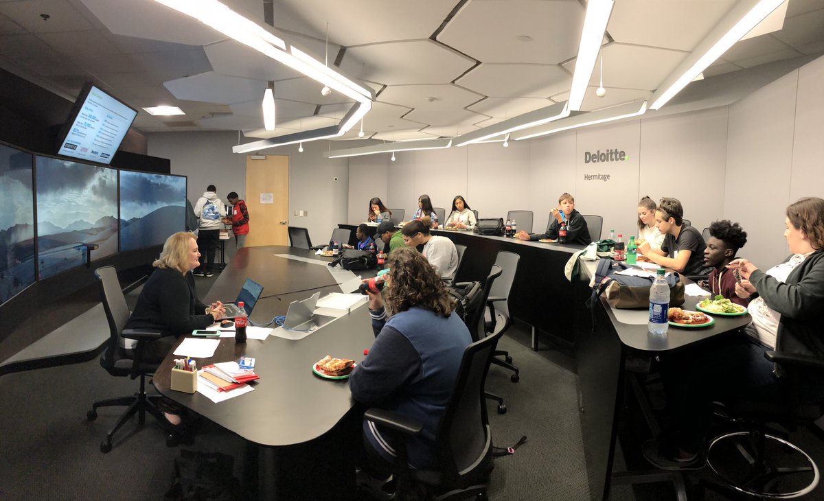 OvertonIT's tweet photo. @OvertonMNPS students taking it all in at @Deloitte Nashville #NTCTravelday https://t.co/IfxtzTwEYw