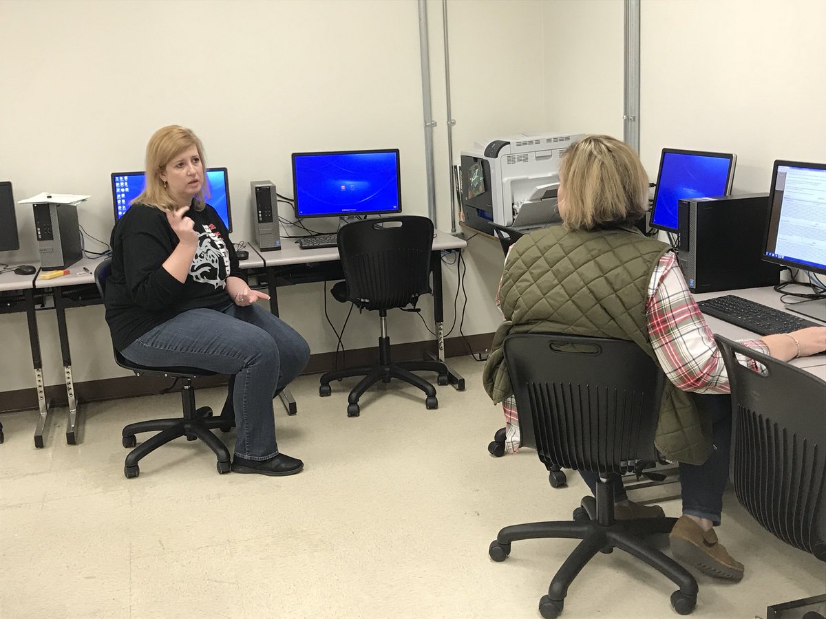 stone_kell's tweet photo. Great day with LDC participants at White Hall High School. #collaboration #nextmodules #higherlevelquestioning #Learners4life https://t.co/uiW6HVns4V