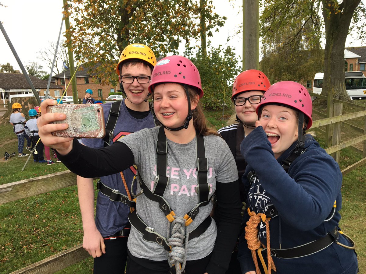 RUFC_CT's tweet photo. #NCSRotherham wave 4 getting stuck into the first days activities at Caythotpe! It all started at YES!!! 😝 @NCS @NCS_EFLTrust @EFLTrust https://t.co/KK9tl9BWbb