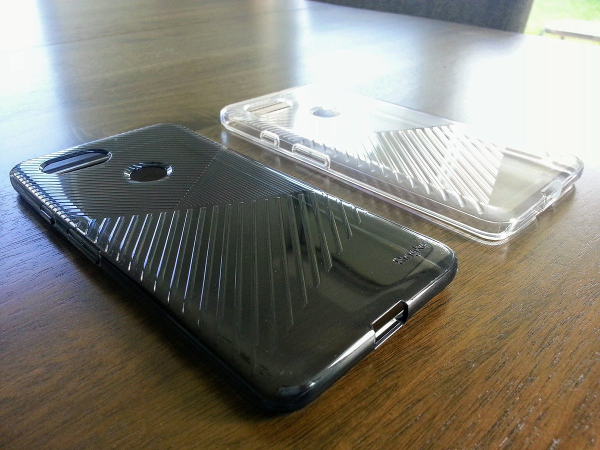 EeZeEpEe's tweet photo. Don't mind the #NoteII picture quality but got my #Ringke fusion case for my #Pixel2XL arriving this Thursday! #TeamPixel https://t.co/eOLDWU8lZK