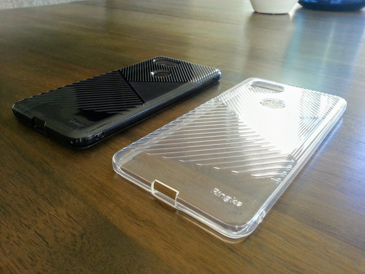 EeZeEpEe's tweet photo. Don't mind the #NoteII picture quality but got my #Ringke fusion case for my #Pixel2XL arriving this Thursday! #TeamPixel https://t.co/eOLDWU8lZK