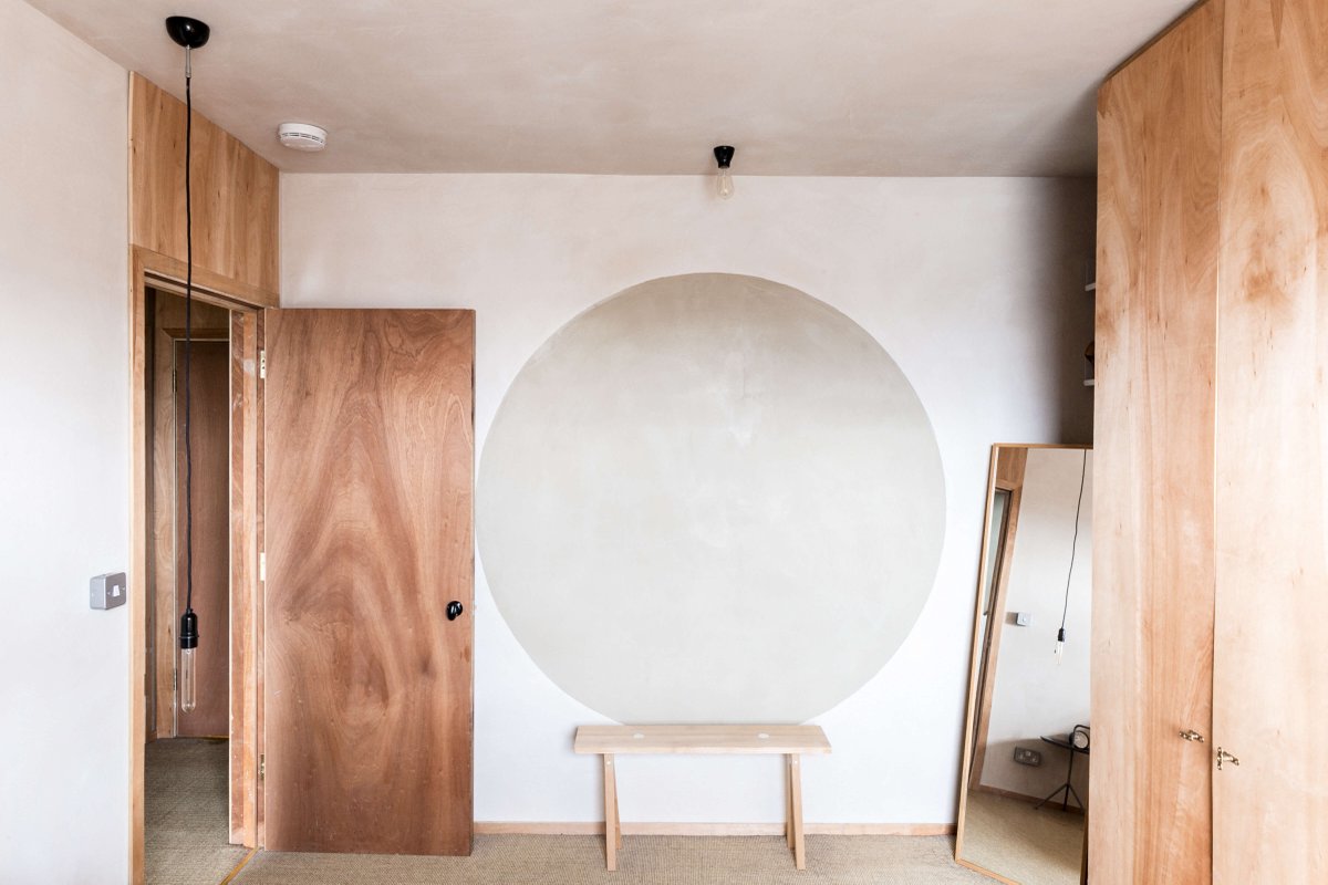 The_ModernHouse's tweet image. Open House: Simon Astridge on designing atmosphere, #nonarchitecture &amp;amp; the Clay House ow.ly/YlH330fLBJB #interiors #design