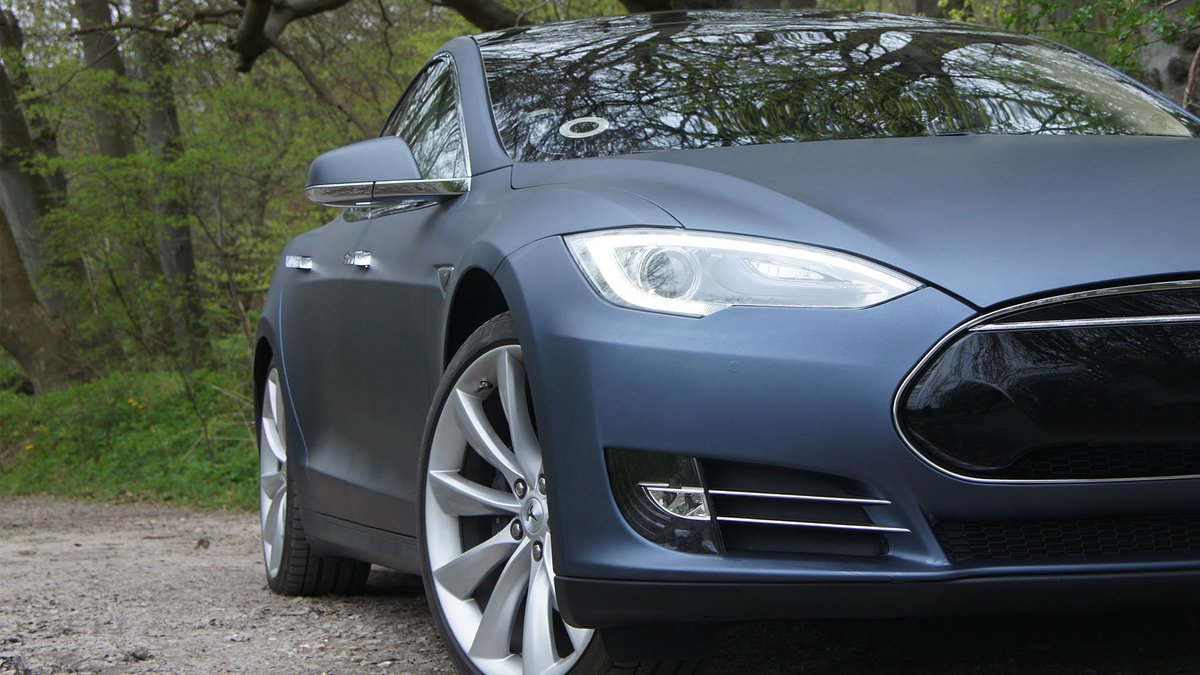 Exploring the next level UX of Tesla's car dashboard: adobe.ly/2lfbzYe