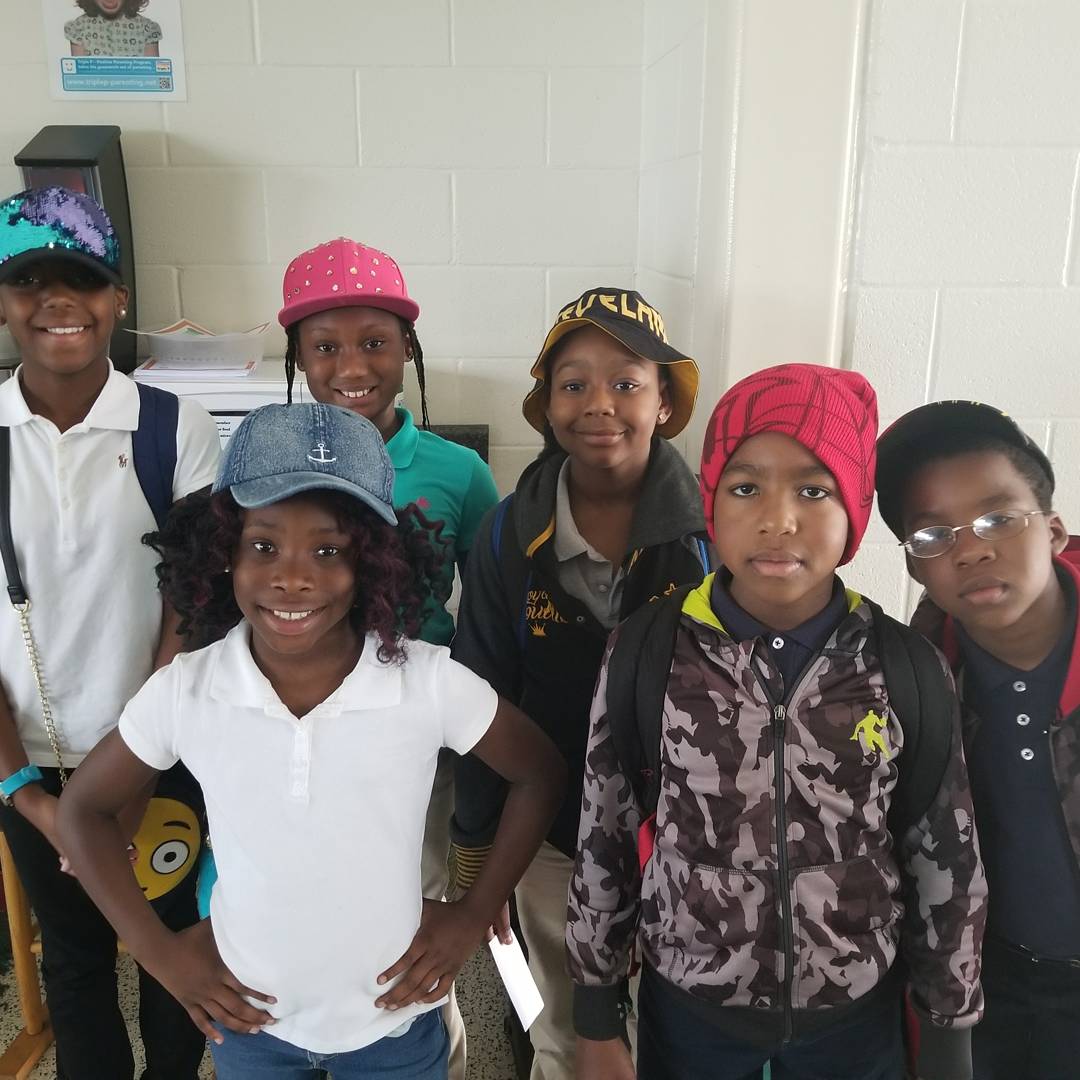 LakeforestFrogs's tweet photo. Ribbon Week Kickoff--Hat Day! @LakeforestFrogs @PCS_NC @pcsEPS @pcs_super #Lakeforestfrogs #pcs_admin https://t.co/H1UTBusEKl