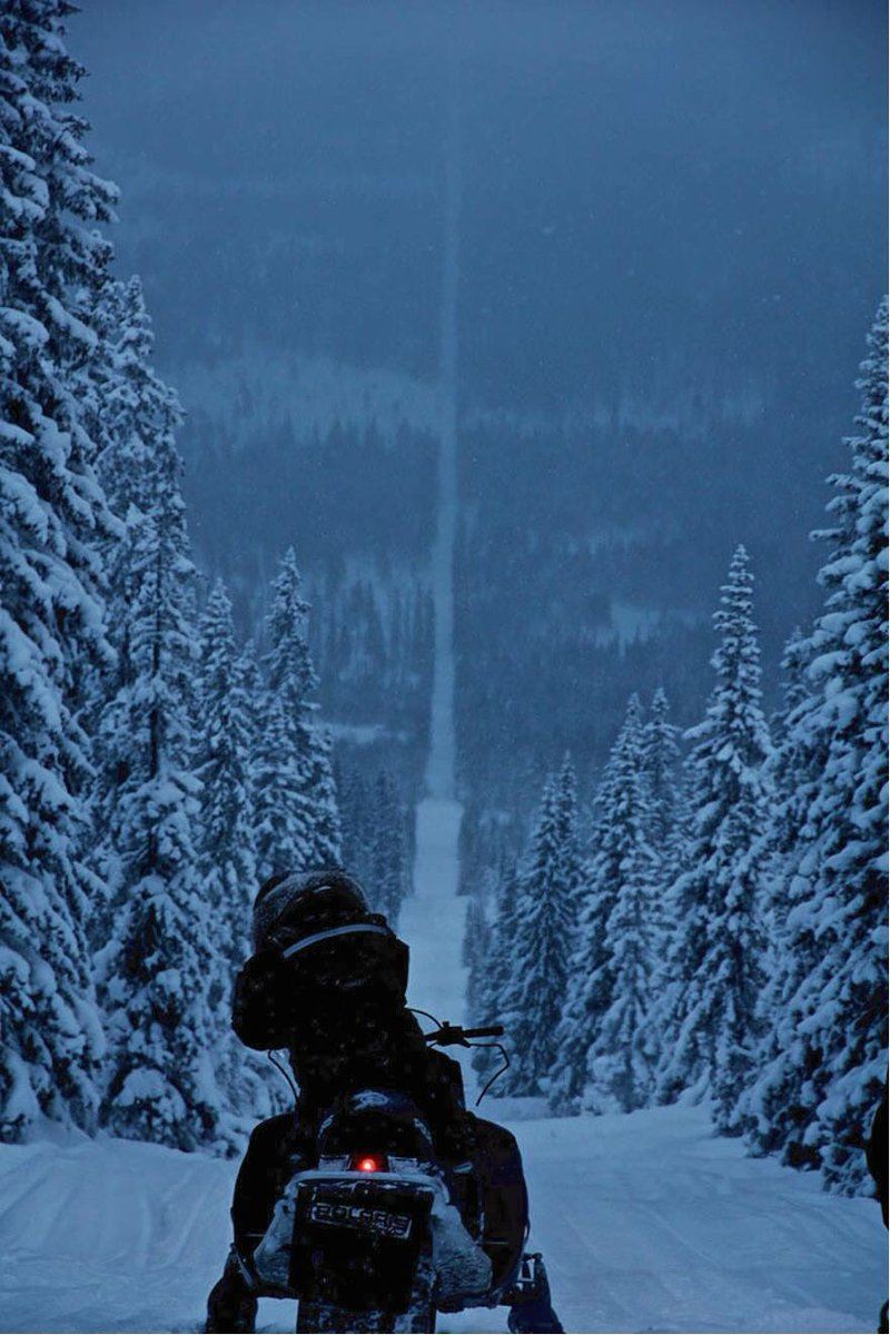 PhotosHistos's tweet photo. Frontière entre la Norvège et la Suède https://t.co/hcgB1e4jWr