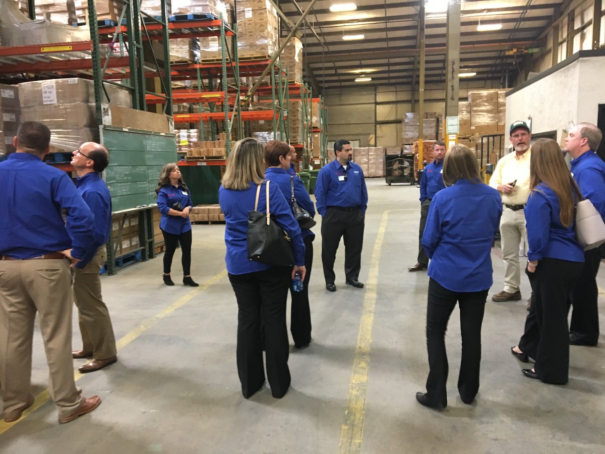 TiffanyVeno's tweet photo. Did you know GISD serves approximately 48,000 meals a day? @gisdnutrition is a big operation! #GetToKnowGISD https://t.co/sRRd5BzYHP
