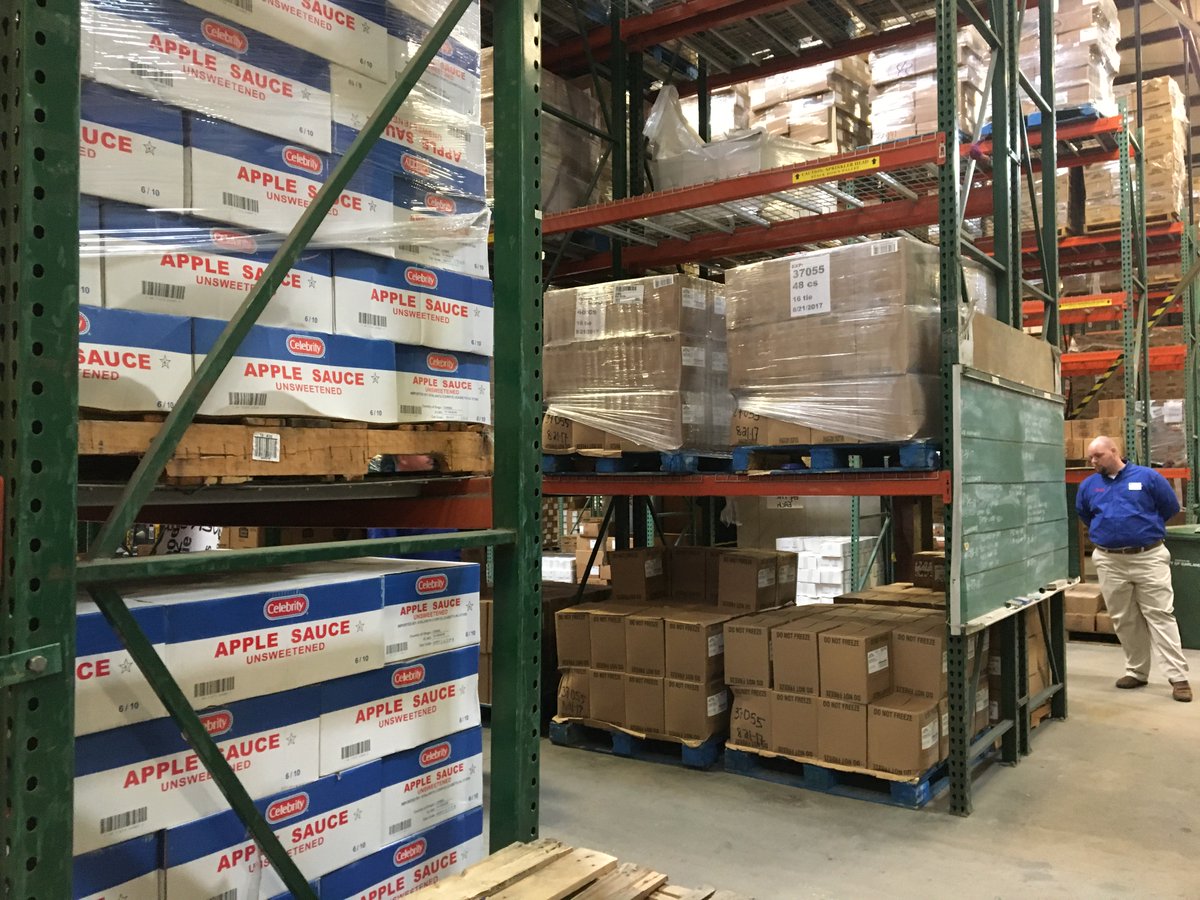 TiffanyVeno's tweet photo. Did you know GISD serves approximately 48,000 meals a day? @gisdnutrition is a big operation! #GetToKnowGISD https://t.co/sRRd5BzYHP