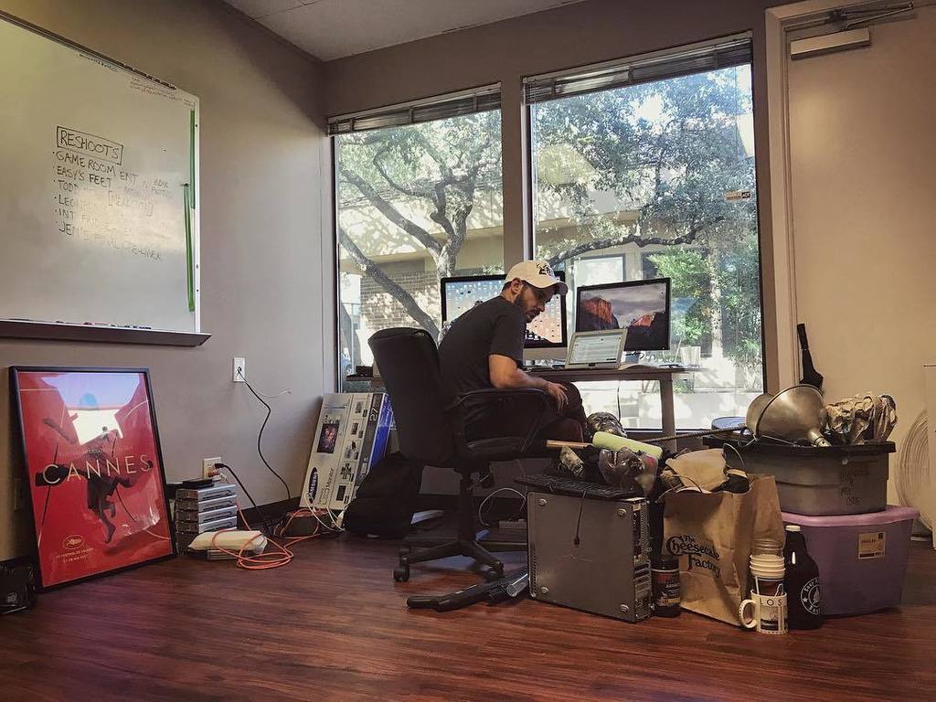 3slaughterhouse's tweet photo. This image perfectly encapsulates what its like to produce a low (almost no) budget horror film. Nearly 1 1/2 year… https://t.co/w5nT81WCBR https://t.co/FXdfiPTU8N