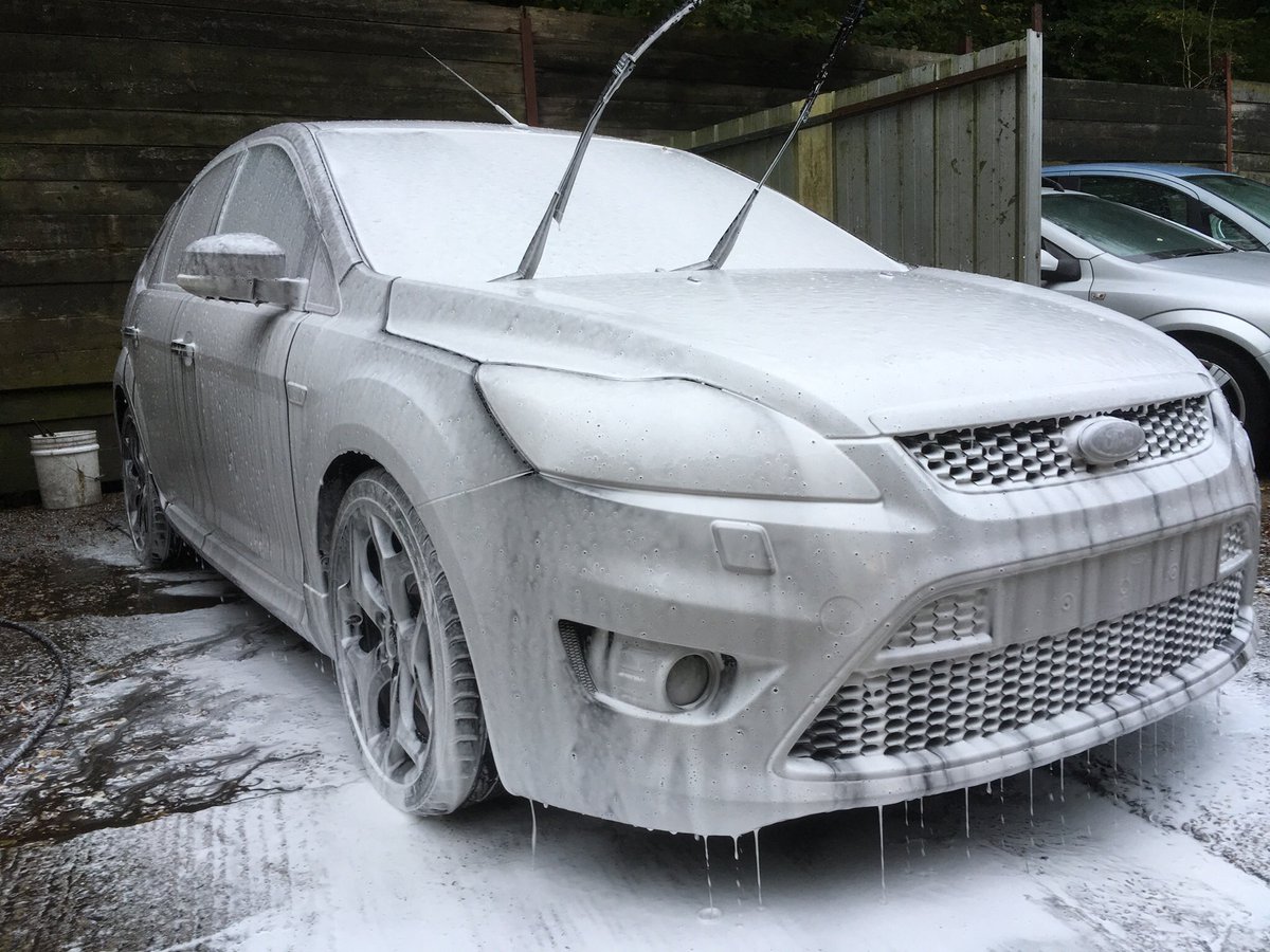 Touch_of_gloss's tweet photo. #fordfocusST3 in for a Stage Two Detail and #kubebond #Ceramiccoating
#snowfoam #detailing #eadtbourne #hailsham #bexhill #carcare #UKDNV https://t.co/Z93ANmOVQn