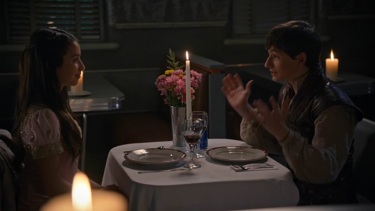 OuatWikiFR's tweet photo. Il y a deux ans, Henry et Violette apprenaient à se connaître ! #OUAT
https://t.co/cXlZVv0b8u https://t.co/soc03HgufN