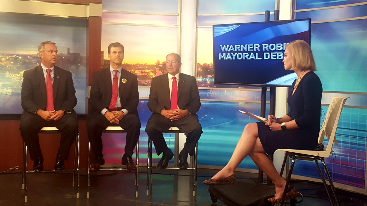 RaymondTubbTV's tweet photo. Right now #WarnerRobins mayor debate on #ABC16 .@WGXAnews https://t.co/EKX1hnl0iJ