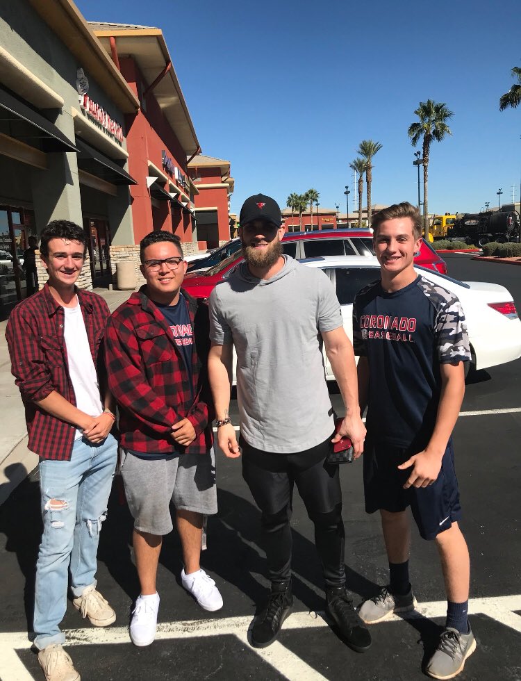BullsBlog's tweet photo. The biggest impact #Bulls will have this year is Bryce Harper being photographed wearing their hat. #Cubs #Back2BackOneDay #ItsGonnaHappen https://t.co/r7Aogx8npW