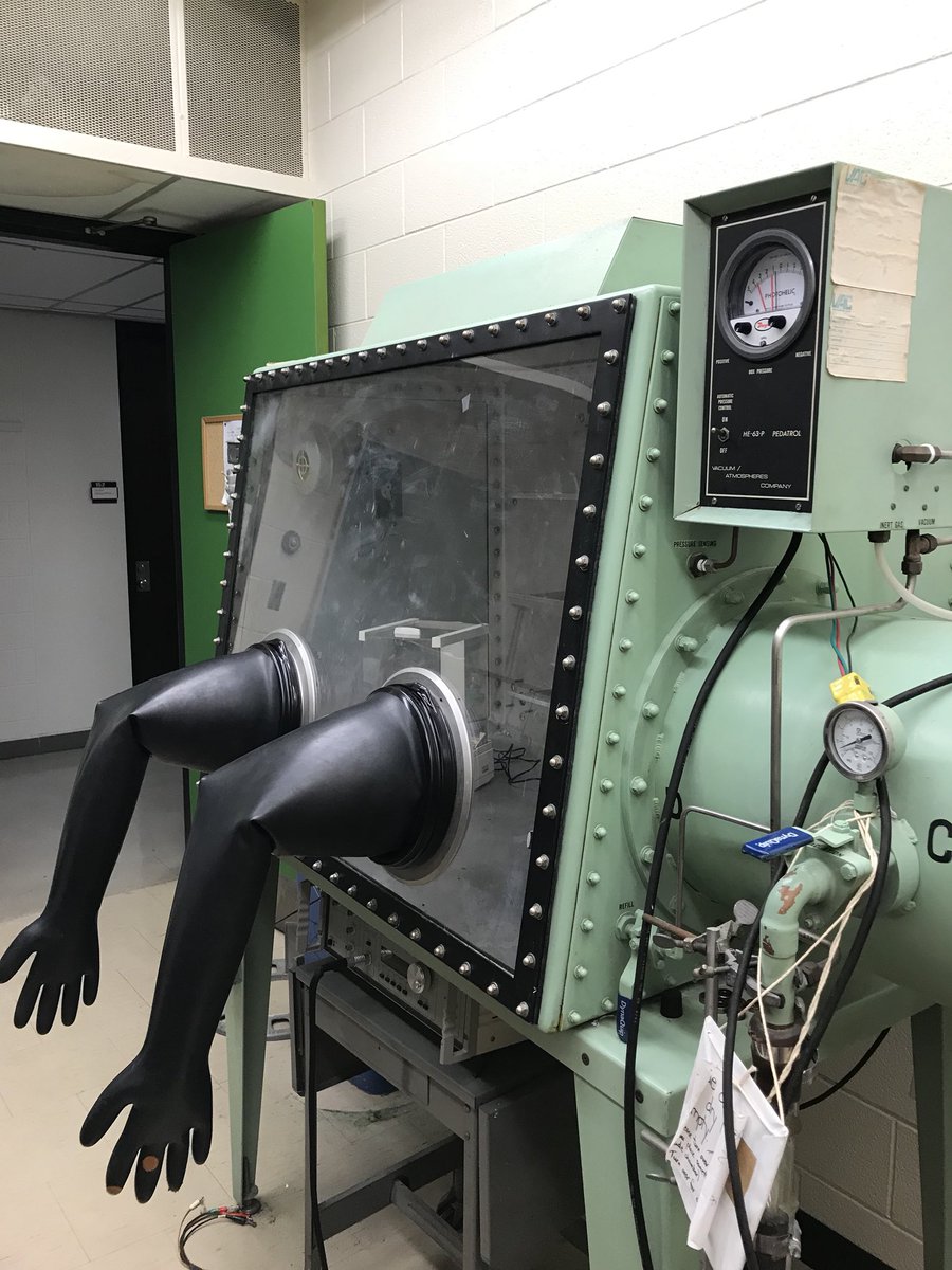 chriscaputoTO's tweet photo. Chemists! Anyone know where to get old VAC solenoids like these for the pressure regulator? #RealTimeChem #chemistry #almostfixed https://t.co/PZTYpqTgBT