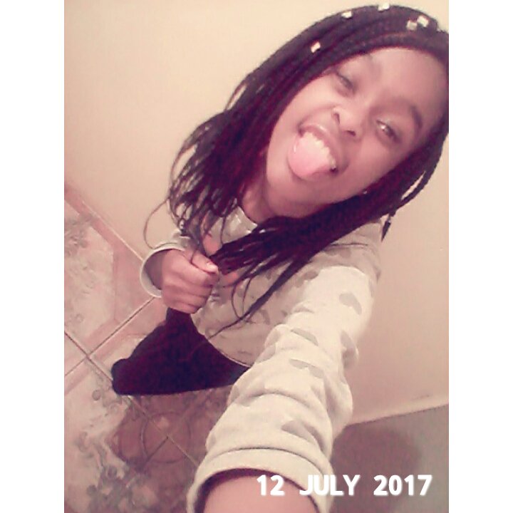 Oratilemodise10's tweet photo. Happy birthday tooooo meeeeeee💃💃💃💃 https://t.co/4hzQXEMvyR