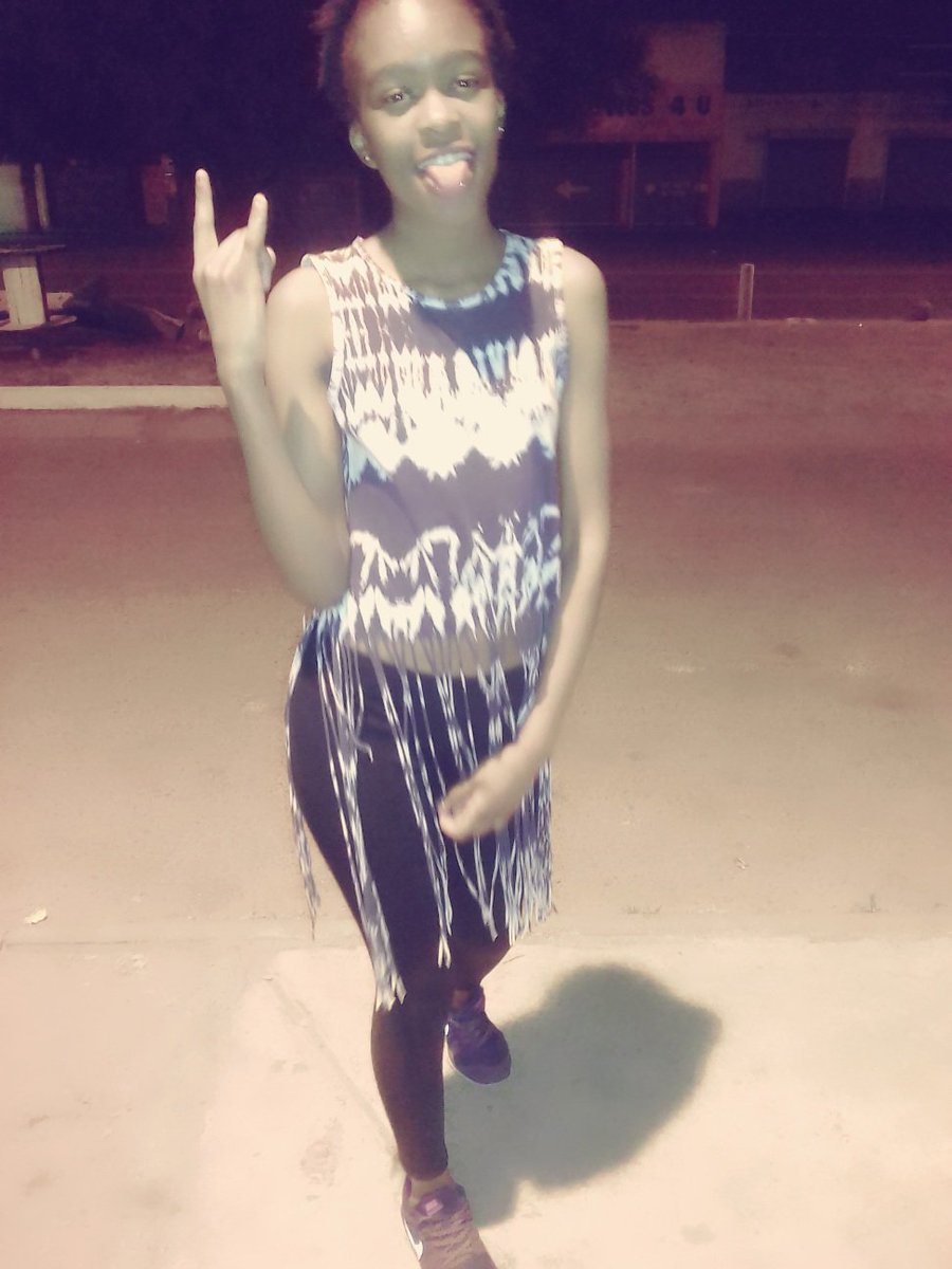 Oratilemodise10's tweet photo. Happy birthday tooooo meeeeeee💃💃💃💃 https://t.co/4hzQXEMvyR