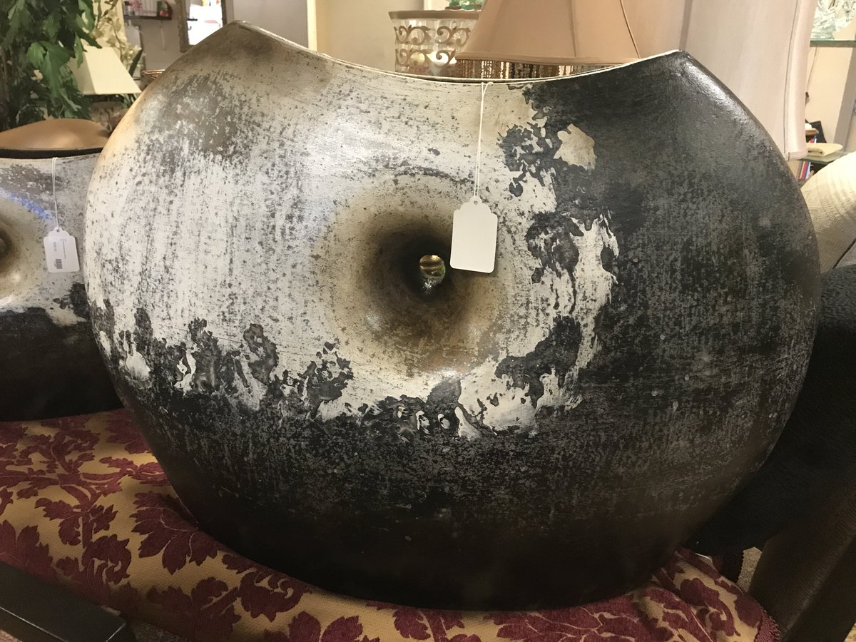 DistinctAZ's tweet image. Large Black-Bone Moon Jar with Hole
24"
$530.00